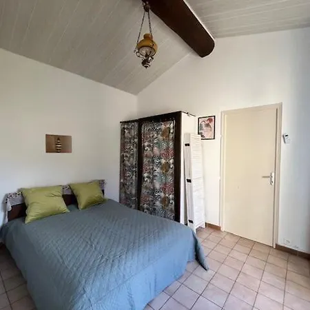 Holiday home Le Du Mas Bagard